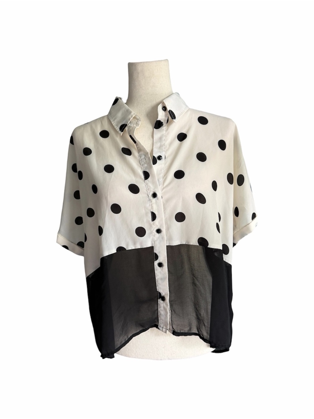 F21 Forever 21 Polka Dot Short Sleeve sheer bottom Button-Up Blouse Black White